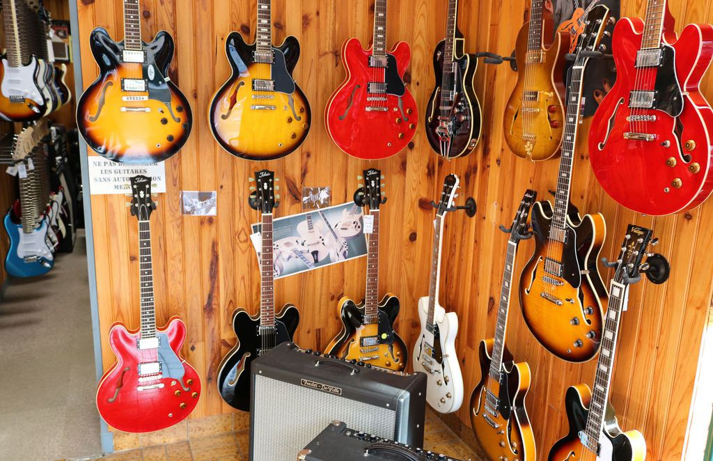 Acheter une guitare basse chez Music Store